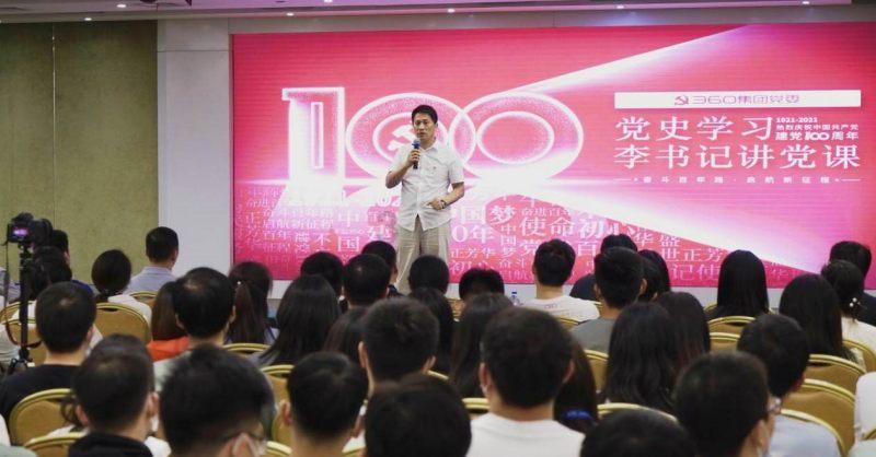 敖犬与未婚妻最新靓照，最美空姐飞11年辞职，迈向新的人生阶段